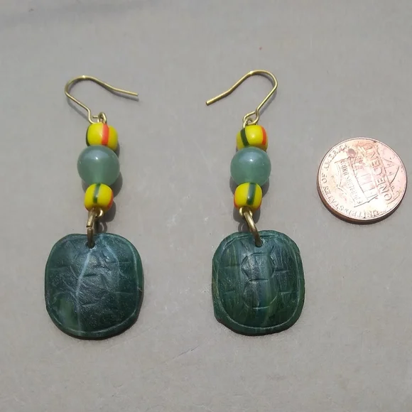 'Turtle Power' Earrings - Picture 2 of 3